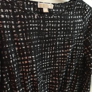 Michale Kors Large Black and White ladies blouse.